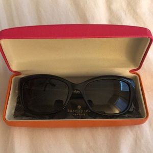 Black Johanna’s Kate Spade sunglasses